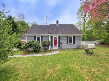 40 Metcalf Road, North Attleboro, Massachusetts, 4 Bedrooms Bedrooms, 7 Rooms Rooms,1.5 BathroomsBathrooms,Residential,For Sale,Metcalf Road,73514263 40 Metcalf Road, North Attleboro, Massachusetts, 4 Bedrooms Bedrooms, 7 Rooms Rooms,1.5 BathroomsBathrooms,Residential,For Sale,Metcalf Road,73514263