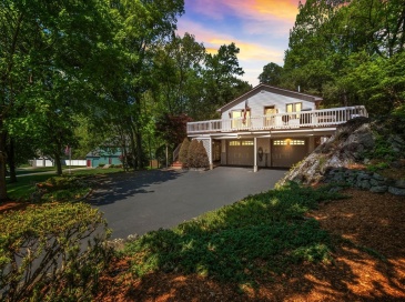 12 Wildwood Road, Danvers, Massachusetts, 3 Bedrooms Bedrooms, 7 Rooms Rooms,2 BathroomsBathrooms,Residential,For Sale,Wildwood Road,73522068 12 Wildwood Road, Danvers, Massachusetts, 3 Bedrooms Bedrooms, 7 Rooms Rooms,2 BathroomsBathrooms,Residential,For Sale,Wildwood Road,73522068