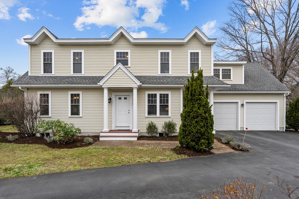210 School, Framingham, Massachusetts, 4 Bedrooms Bedrooms, 8 Rooms Rooms,2.5 BathroomsBathrooms,Residential,For Sale,School,73502759