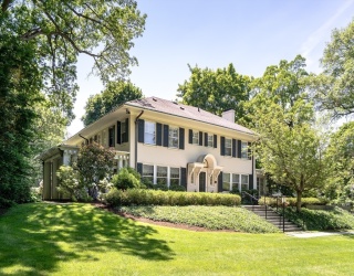 66 Beaumont Ave, Newton, Massachusetts, 6 Bedrooms Bedrooms, 14 Rooms Rooms,4 BathroomsBathrooms,Residential,For Sale,Beaumont Ave,73540242