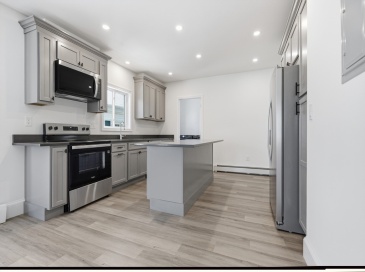 40 Concord Ave, Somerville, Massachusetts, 3 Bedrooms Bedrooms, 5 Rooms Rooms,1 BathroomBathrooms,Residential Lease,For Rent,Concord Ave,73540284