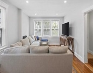 79 Lenoxdale Avenue, Boston, Massachusetts, 3 Bedrooms Bedrooms, 6 Rooms Rooms,1 BathroomBathrooms,Residential Lease,For Rent,Lenoxdale Avenue,73540289