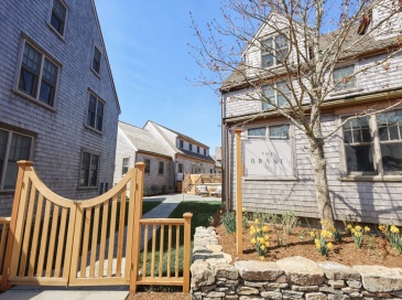 6 N. Beach St, Nantucket, Massachusetts, ,Commercial Sale,For Sale,N. Beach St,73540291