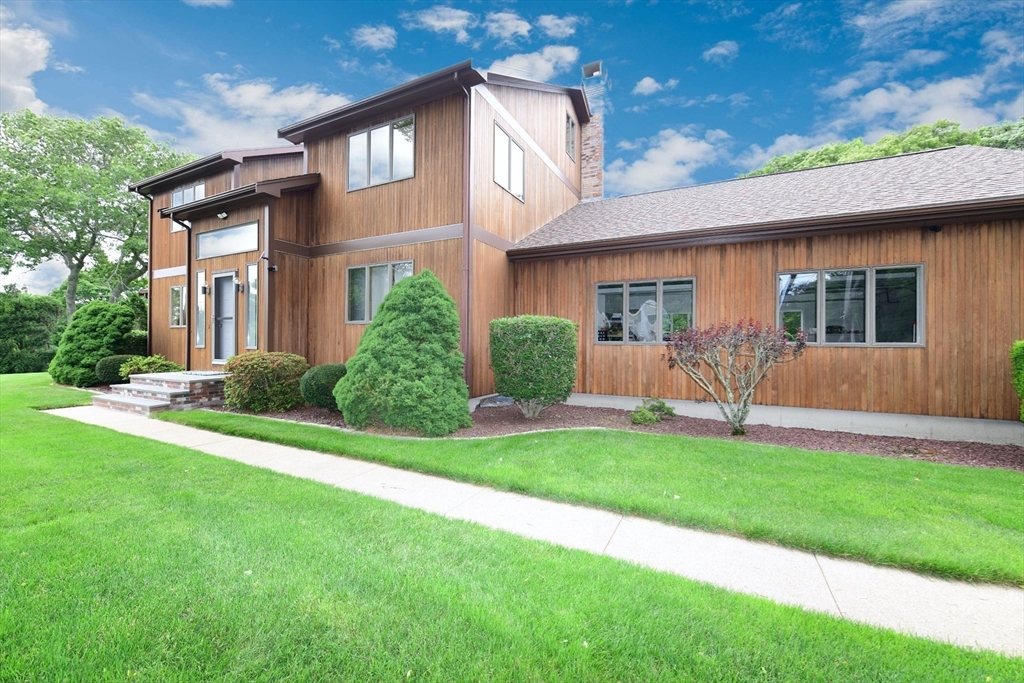 1 Homestead Rd, Bourne, Massachusetts, 4 Bedrooms Bedrooms, 9 Rooms Rooms,2.5 BathroomsBathrooms,Residential,For Sale,Homestead Rd,73540223