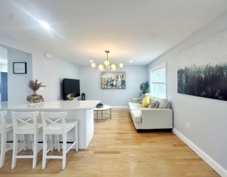 28 Arnold St, Quincy, Massachusetts, 3 Bedrooms Bedrooms, 9 Rooms Rooms,1.5 BathroomsBathrooms,Residential Lease,For Rent,Arnold St,73540358