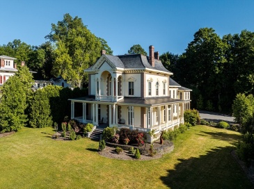 38 Gray St., Amherst, Massachusetts, 4 Bedrooms Bedrooms, 15 Rooms Rooms,3.5 BathroomsBathrooms,Residential,For Sale,Gray St.,73540392