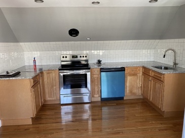 57 Marshall Street, Somerville, Massachusetts, 2 Bedrooms Bedrooms, 4 Rooms Rooms,1 BathroomBathrooms,Residential Lease,For Rent,Marshall Street,73540393