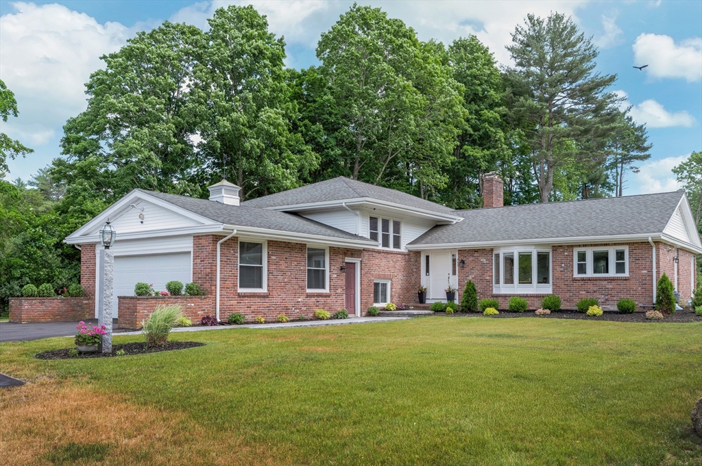 755 Main Street, Hanover, Massachusetts, 4 Bedrooms Bedrooms, 9 Rooms Rooms,3 BathroomsBathrooms,Residential,For Sale,Main Street,73540453