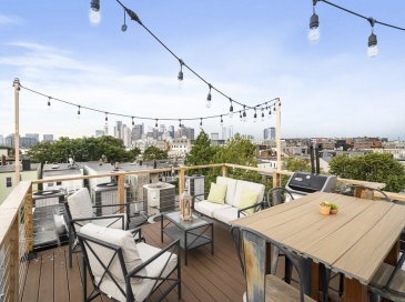 303 Sumner St, Boston, Massachusetts, 2 Bedrooms Bedrooms, 6 Rooms Rooms,2 BathroomsBathrooms,Residential Lease,For Rent,Sumner St,73540455
