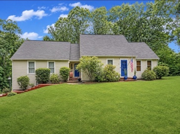 31 Woodside Circle, Sturbridge, Massachusetts, 3 Bedrooms Bedrooms, 8 Rooms Rooms,2 BathroomsBathrooms,Residential Lease,For Rent,Woodside Circle,73540423