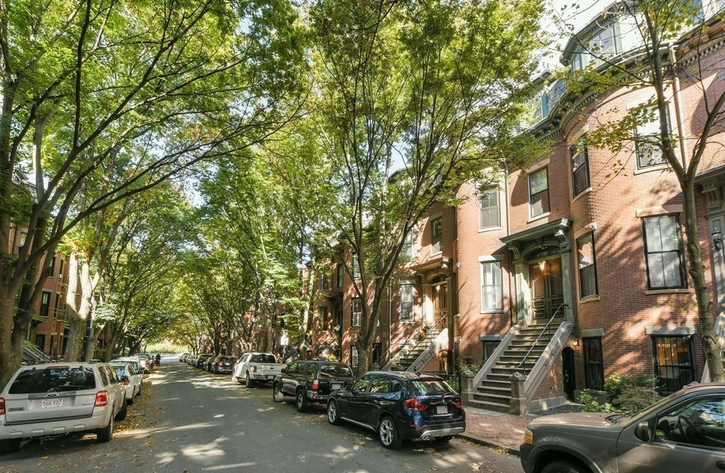 3 Wellington, Boston, Massachusetts, 1 Bedroom Bedrooms, 3 Rooms Rooms,1 BathroomBathrooms,Residential Lease,For Rent,Wellington,73540429