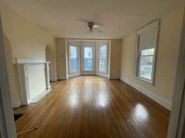 84 Walker Street, Newton, Massachusetts, 4 Bedrooms Bedrooms, 5 Rooms Rooms,1 BathroomBathrooms,Residential Lease,For Rent,Walker Street,73540444