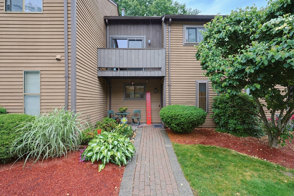 28 Wilson Street, Marlborough, Massachusetts, 2 Bedrooms Bedrooms, 6 Rooms Rooms,2 BathroomsBathrooms,Residential,For Sale,Wilson Street,73540384