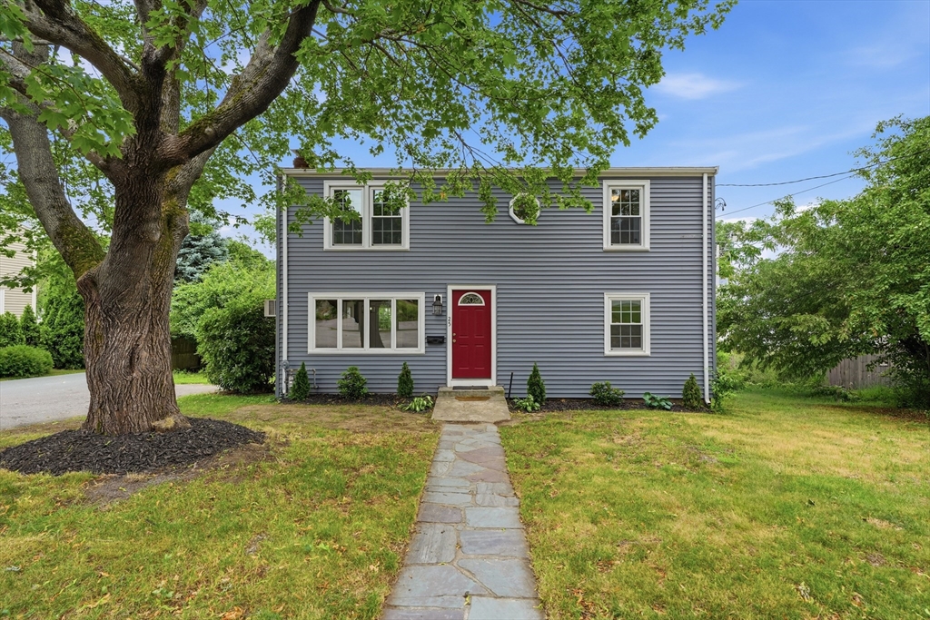 25 Julia Road, Weymouth, Massachusetts, 5 Bedrooms Bedrooms, 8 Rooms Rooms,2 BathroomsBathrooms,Residential,For Sale,Julia Road,73540863