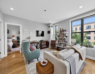 1723 Washington St, Boston, Massachusetts, 2 Bedrooms Bedrooms, 6 Rooms Rooms,2 BathroomsBathrooms,Residential Lease,For Rent,Washington St,73540860