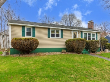 14 Glenwood Ave, Salisbury, Massachusetts, 3 Bedrooms Bedrooms, 7 Rooms Rooms,1 BathroomBathrooms,Residential,For Sale,Glenwood Ave,73508237 14 Glenwood Ave, Salisbury, Massachusetts, 3 Bedrooms Bedrooms, 7 Rooms Rooms,1 BathroomBathrooms,Residential,For Sale,Glenwood Ave,73508237