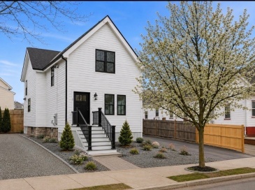 30 Waverly Ave, Everett, Massachusetts, 3 Bedrooms Bedrooms, 6 Rooms Rooms,2.5 BathroomsBathrooms,Residential,For Sale,Waverly Ave,73513095 30 Waverly Ave, Everett, Massachusetts, 3 Bedrooms Bedrooms, 6 Rooms Rooms,2.5 BathroomsBathrooms,Residential,For Sale,Waverly Ave,73513095