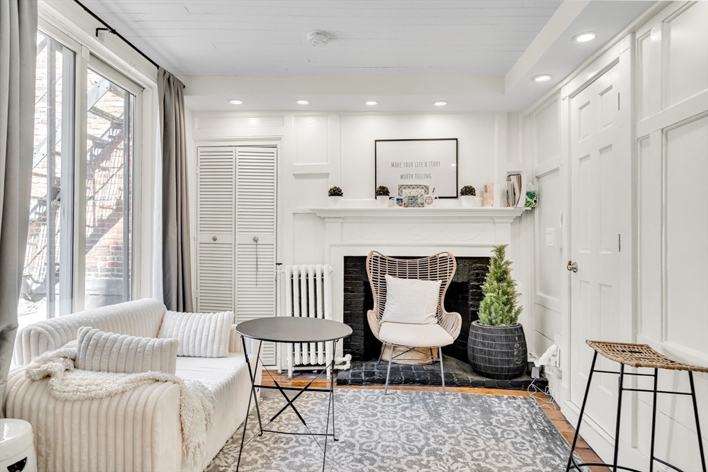 36 Joy St, Boston, Massachusetts, 1 Room Rooms,1 BathroomBathrooms,Residential,For Sale,Joy St,73491318
