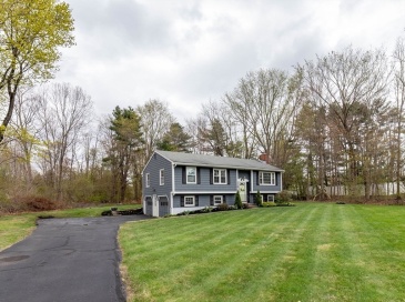 8 Old Farm Rd, Sturbridge, Massachusetts, 3 Bedrooms Bedrooms, 8 Rooms Rooms,2 BathroomsBathrooms,Residential,For Sale,Old Farm Rd,73505058 8 Old Farm Rd, Sturbridge, Massachusetts, 3 Bedrooms Bedrooms, 8 Rooms Rooms,2 BathroomsBathrooms,Residential,For Sale,Old Farm Rd,73505058