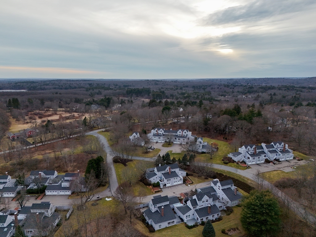 6 Hopewell Farm Rd, Natick, Massachusetts, 2 Bedrooms Bedrooms, 8 Rooms Rooms,2.5 BathroomsBathrooms,Residential,For Sale,Hopewell Farm Rd,73476831