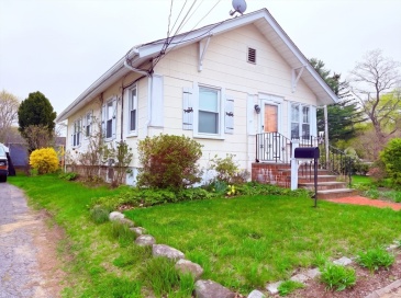 47 Kendall Ave, Framingham, Massachusetts, 2 Bedrooms Bedrooms, 4 Rooms Rooms,1 BathroomBathrooms,Residential,For Sale,Kendall Ave,73499136 47 Kendall Ave, Framingham, Massachusetts, 2 Bedrooms Bedrooms, 4 Rooms Rooms,1 BathroomBathrooms,Residential,For Sale,Kendall Ave,73499136