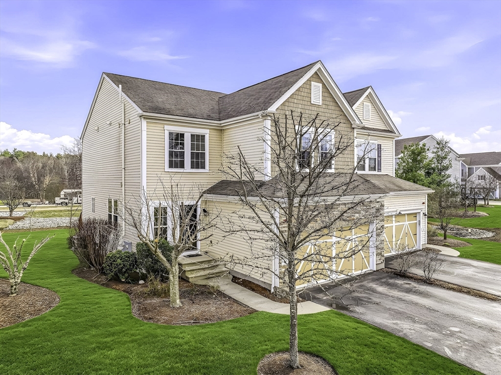 8 Crispwater Way, Hopkinton, Massachusetts, 2 Bedrooms Bedrooms, 7 Rooms Rooms,3.5 BathroomsBathrooms,Residential,For Sale,Crispwater Way,73498688