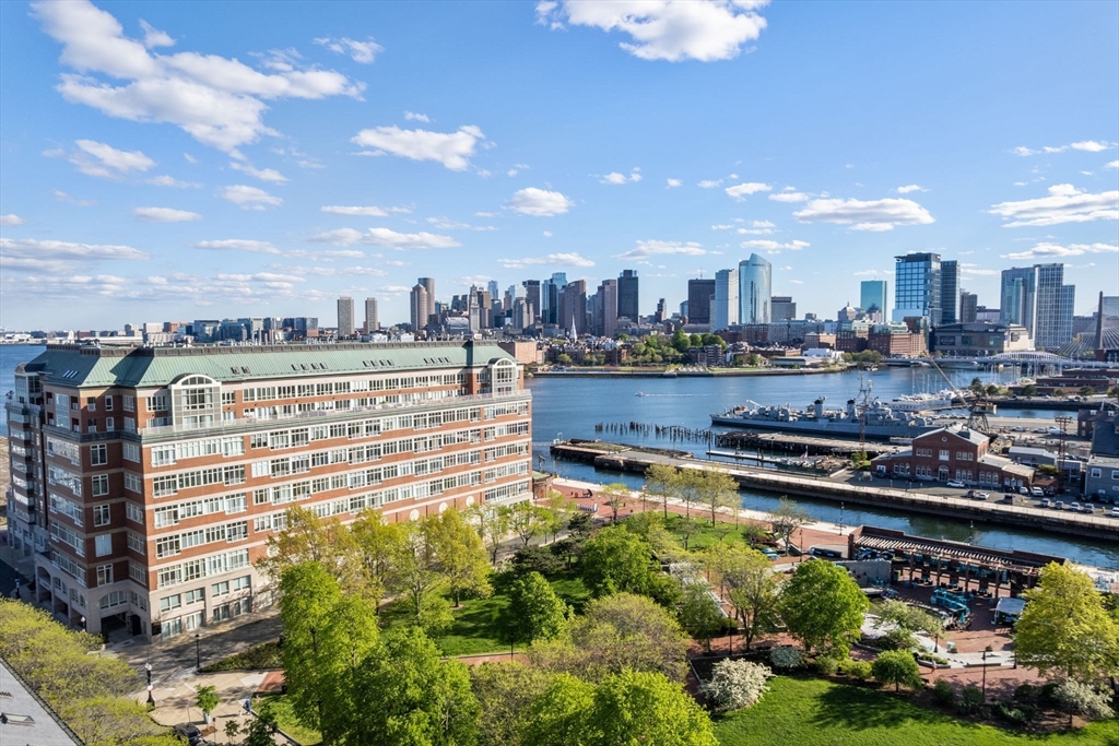 197 Eighth Street, Boston, Massachusetts, 2 Bedrooms Bedrooms, 5 Rooms Rooms,2 BathroomsBathrooms,Residential,For Sale,Eighth Street,73519055