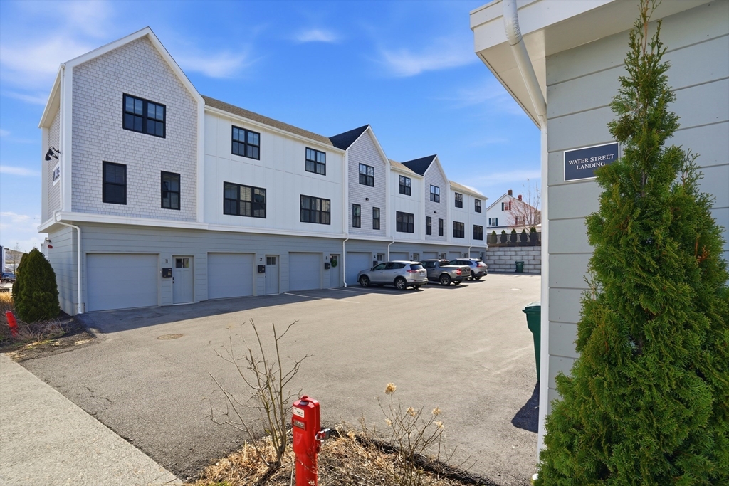 7 Water Street, Plymouth, Massachusetts, 1 Bedroom Bedrooms, 3 Rooms Rooms,1 BathroomBathrooms,Residential,For Sale,Water Street,73509741