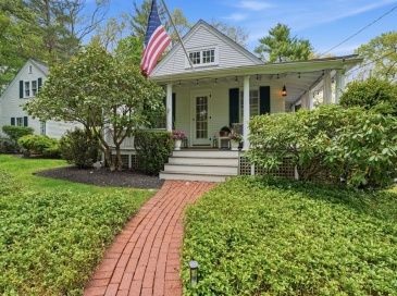 227-R Main St, Hingham, Massachusetts, 3 Bedrooms Bedrooms, 7 Rooms Rooms,2 BathroomsBathrooms,Residential,For Sale,Main St,73519592 227-R Main St, Hingham, Massachusetts, 3 Bedrooms Bedrooms, 7 Rooms Rooms,2 BathroomsBathrooms,Residential,For Sale,Main St,73519592