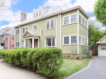 33 Halifax St, Boston, Massachusetts, 5 Bedrooms Bedrooms, 12 Rooms Rooms,2.5 BathroomsBathrooms,Residential,For Sale,Halifax St,73497768