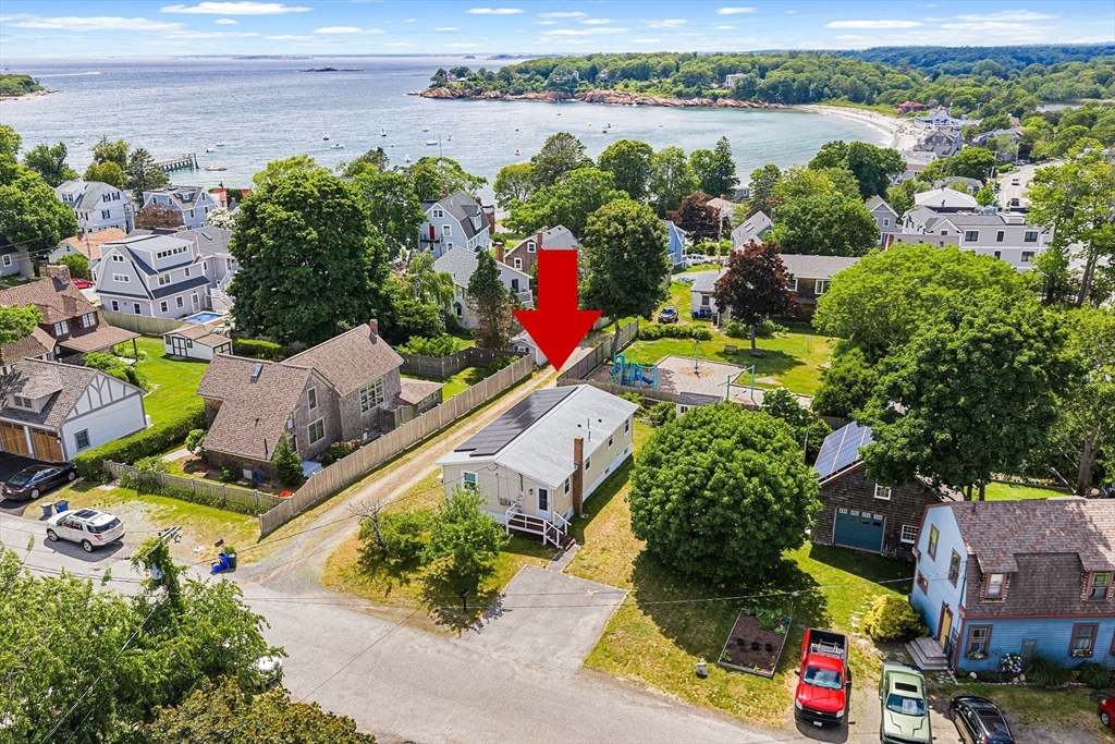 5 Field Rd, Gloucester, Massachusetts, 3 Bedrooms Bedrooms, 5 Rooms Rooms,2 BathroomsBathrooms,Residential,For Sale,Field Rd,73540349