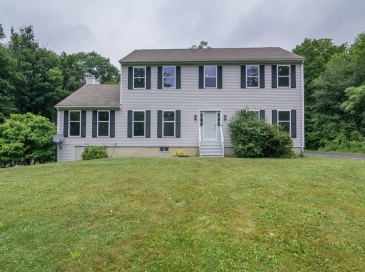 27 South St, Blandford, Massachusetts, 3 Bedrooms Bedrooms, 8 Rooms Rooms,2.5 BathroomsBathrooms,Residential,For Sale,South St,73540682 27 South St, Blandford, Massachusetts, 3 Bedrooms Bedrooms, 8 Rooms Rooms,2.5 BathroomsBathrooms,Residential,For Sale,South St,73540682
