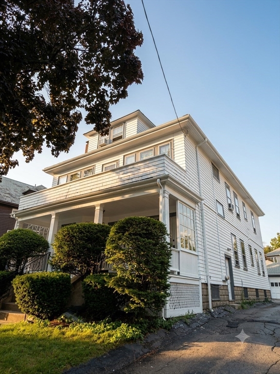 104-106 Payson Rd, Belmont, Massachusetts, 7 Bedrooms Bedrooms, 15 Rooms Rooms,2.5 BathroomsBathrooms,Residential Income,For Sale,Payson Rd,73540884