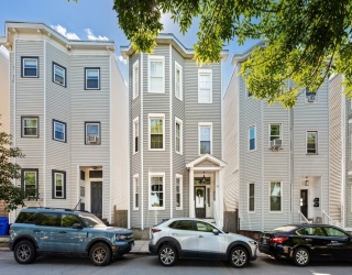 19 M Street, Boston, Massachusetts, 2 Bedrooms Bedrooms, 5 Rooms Rooms,2 BathroomsBathrooms,Residential,For Sale,M Street,73540684