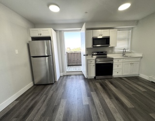 189 E Merrimack Street, Lowell, Massachusetts, 1 Room Rooms,1 BathroomBathrooms,Residential Lease,For Rent,E Merrimack Street,73532157
