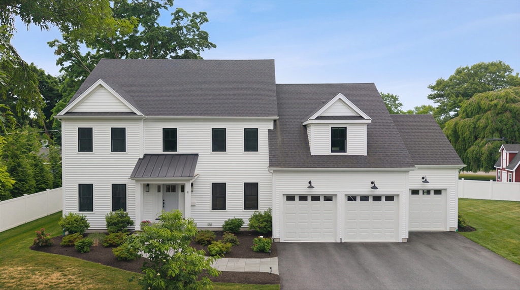 4 Whitcomb Street, Natick, Massachusetts, 4 Bedrooms Bedrooms, 13 Rooms Rooms,4.5 BathroomsBathrooms,Residential,For Sale,Whitcomb Street,73540569