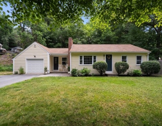 332 Grove St, Marshfield, Massachusetts, 3 Bedrooms Bedrooms, 5 Rooms Rooms,1 BathroomBathrooms,Residential,For Sale,Grove St,73540710