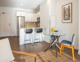45 E Central Street, Natick, Massachusetts, 2 Bedrooms Bedrooms, 4 Rooms Rooms,1 BathroomBathrooms,Residential Lease,For Rent,E Central Street,73540364