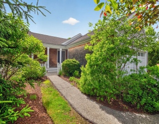 60 Conifer Hill, Plymouth, Massachusetts, 2 Bedrooms Bedrooms, 6 Rooms Rooms,2 BathroomsBathrooms,Residential,For Sale,Conifer Hill,73540505