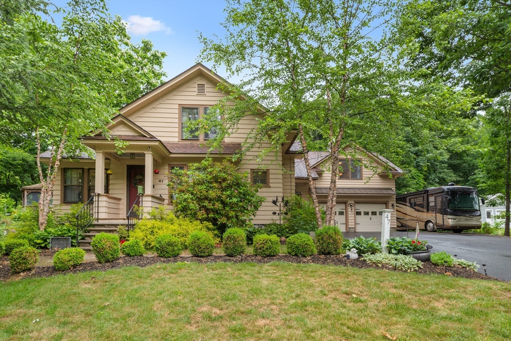 47 Bancroft Rd, Holden, Massachusetts, 4 Bedrooms Bedrooms, 9 Rooms Rooms,2.5 BathroomsBathrooms,Residential,For Sale,Bancroft Rd,73540258