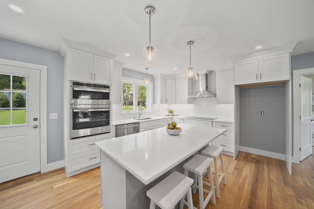 40 Signal Hill Rd, Marshfield, Massachusetts, 3 Bedrooms Bedrooms, 6 Rooms Rooms,2.5 BathroomsBathrooms,Residential,For Sale,Signal Hill Rd,73540764
