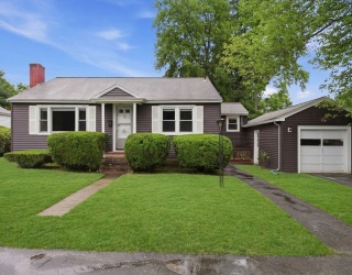 5 Seneca St, Methuen, Massachusetts, 3 Bedrooms Bedrooms, 5 Rooms Rooms,1 BathroomBathrooms,Residential,For Sale,Seneca St,73540271