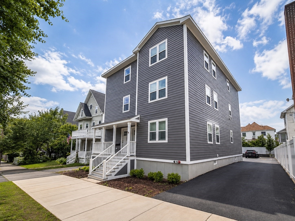 128 Waverly Street, Everett, Massachusetts, 3 Bedrooms Bedrooms, 5 Rooms Rooms,2 BathroomsBathrooms,Residential Lease,For Rent,Waverly Street,73540767