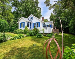 5 Hamlin, Falmouth, Massachusetts, 3 Bedrooms Bedrooms, 6 Rooms Rooms,1 BathroomBathrooms,Residential,For Sale,Hamlin,73540932