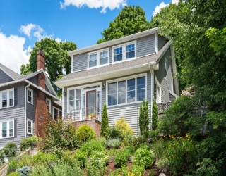 87 Redlands Rd, Boston, Massachusetts, 3 Bedrooms Bedrooms, 7 Rooms Rooms,2 BathroomsBathrooms,Residential,For Sale,Redlands Rd,73540781