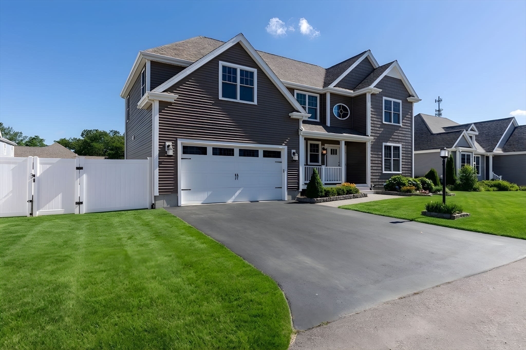9 Bunker Ln, Lakeville, Massachusetts, 3 Bedrooms Bedrooms, 6 Rooms Rooms,2.5 BathroomsBathrooms,Residential,For Sale,Bunker Ln,73540382
