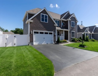 9 Bunker Ln, Lakeville, Massachusetts, 3 Bedrooms Bedrooms, 6 Rooms Rooms,2.5 BathroomsBathrooms,Residential,For Sale,Bunker Ln,73540382
