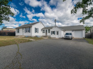 248 Laconia Street, Springfield, Massachusetts, 3 Bedrooms Bedrooms, 6 Rooms Rooms,1.5 BathroomsBathrooms,Residential,For Sale,Laconia Street,73540557 248 Laconia Street, Springfield, Massachusetts, 3 Bedrooms Bedrooms, 6 Rooms Rooms,1.5 BathroomsBathrooms,Residential,For Sale,Laconia Street,73540557