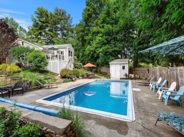 119 Russell Street, Peabody, Massachusetts, 3 Bedrooms Bedrooms, 7 Rooms Rooms,2 BathroomsBathrooms,Residential,For Sale,Russell Street,73540957