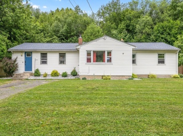 51 Westbrook Rd, South Hadley, Massachusetts, 4 Bedrooms Bedrooms, 6 Rooms Rooms,1 BathroomBathrooms,Residential,For Sale,Westbrook Rd,73540386